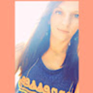 Meet your Posher, Becca